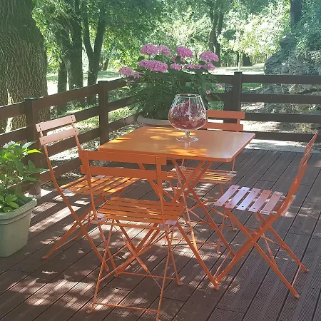 A L'oree Du Bois Apartment